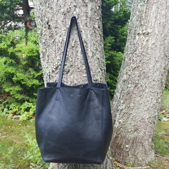 *Just Showing* Céline Phantom Cabas Leather - Picture 3 of 12